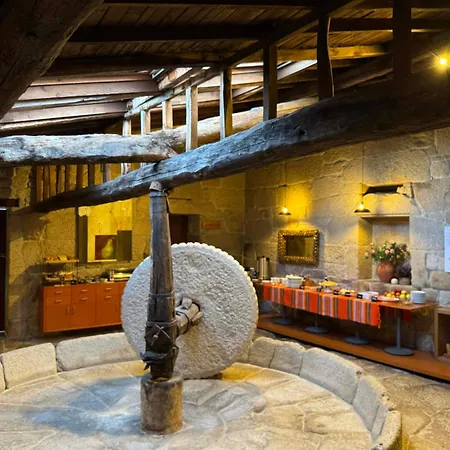 Torre Lombarda Zajazd Allariz
